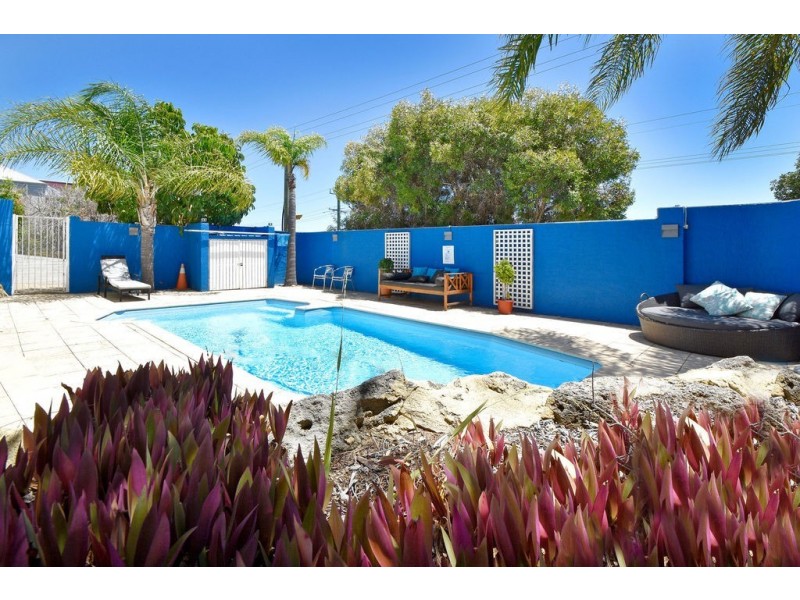 17/227 Cambridge St, Wembley WA 6014