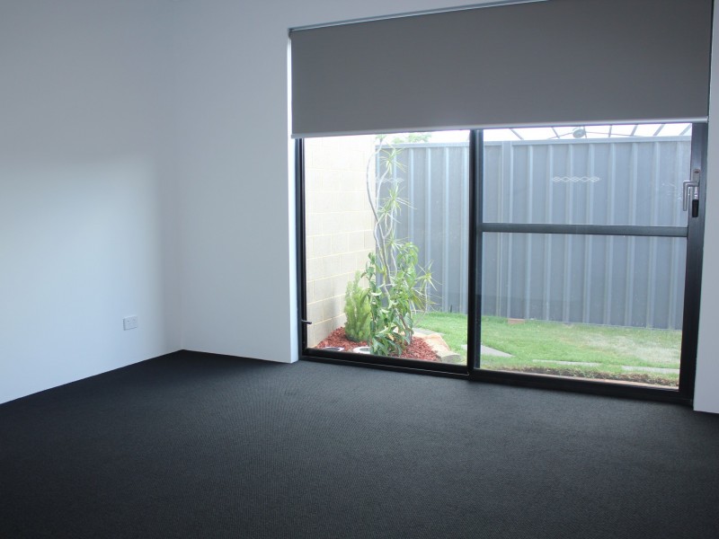 261A Holbeck St, Doubleview WA 6018