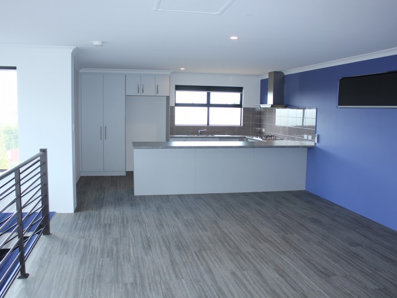 261A Holbeck St, Doubleview WA 6018