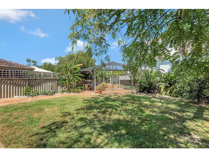 36a Peet Crescent, Trigg WA 6029