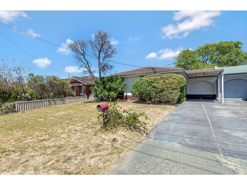 36a Peet Crescent, Trigg WA 6029