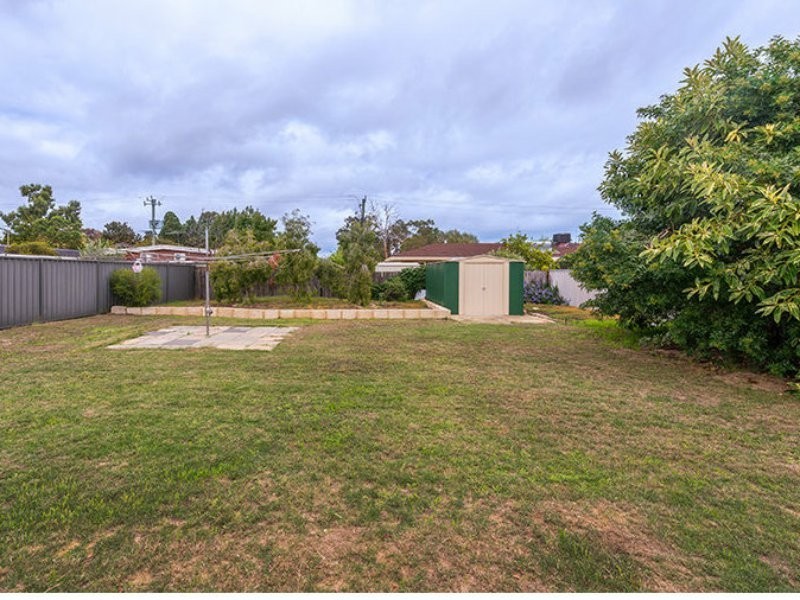 16 Bader Way, Stirling WA 6021