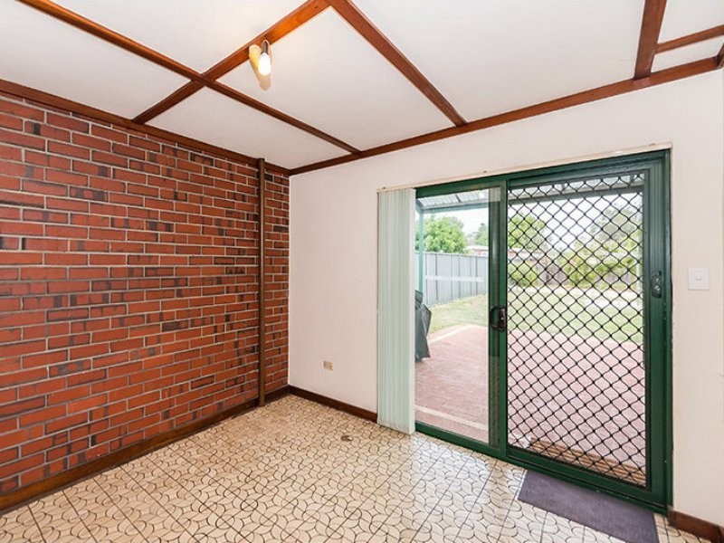 16 Bader Way, Stirling WA 6021