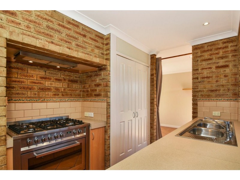 6 Cox Place, Craigie WA 6025