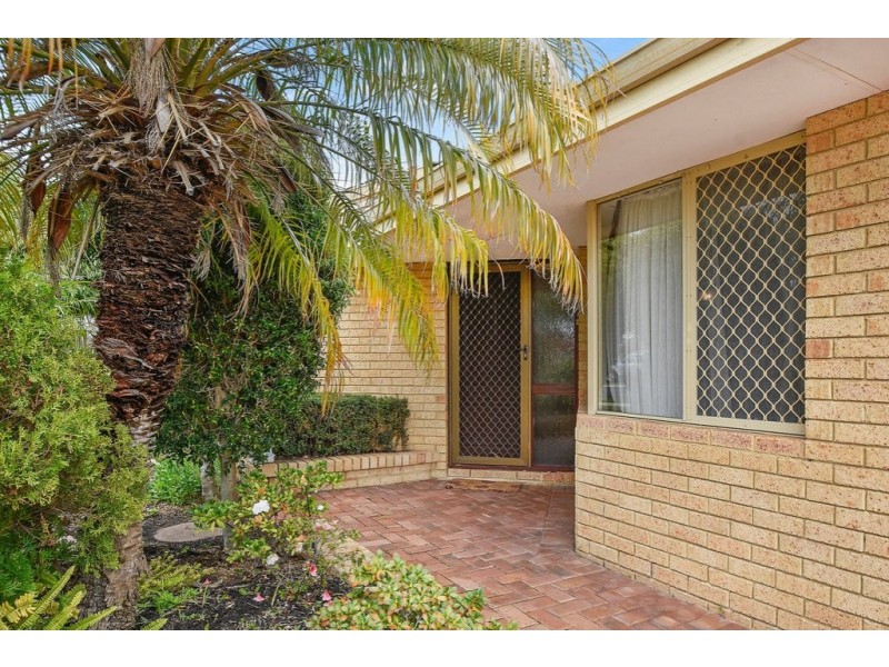 7 Bindoo Rise, Woodvale WA 6026