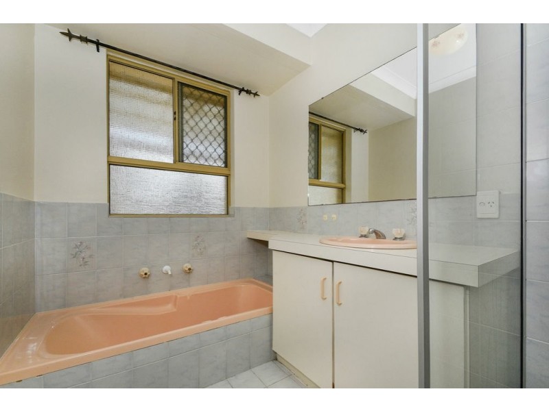 7 Bindoo Rise, Woodvale WA 6026