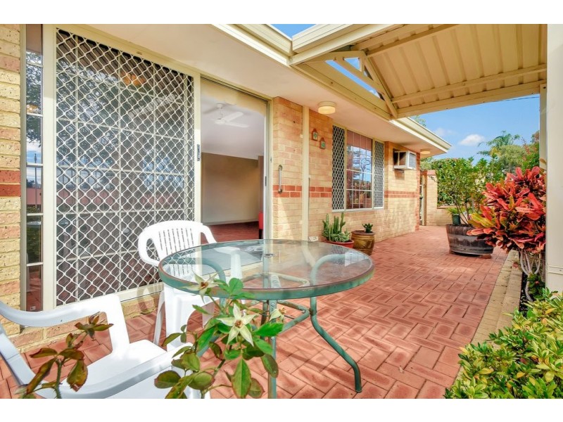 1/2 Crocker Road, Innaloo WA 6018