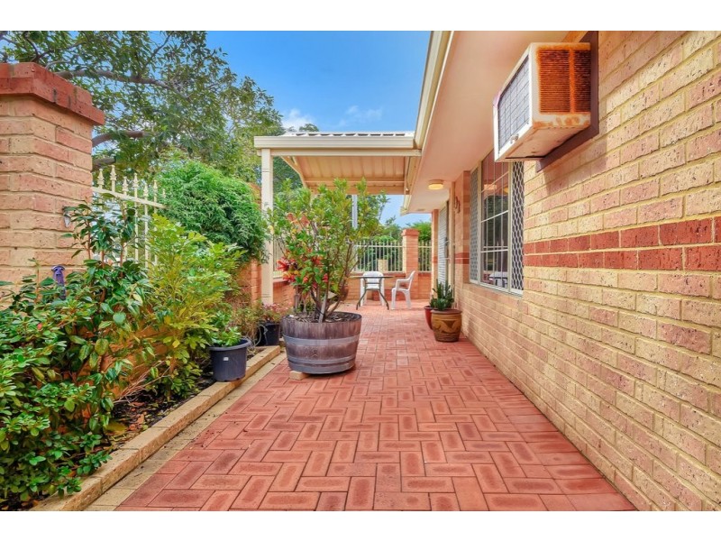 1/2 Crocker Road, Innaloo WA 6018