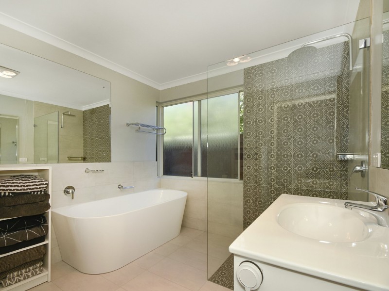 2 Madeira Turn, Hillarys WA 6025