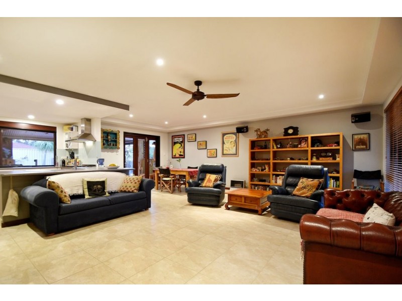 14 Sherington Road, Greenwood WA 6024