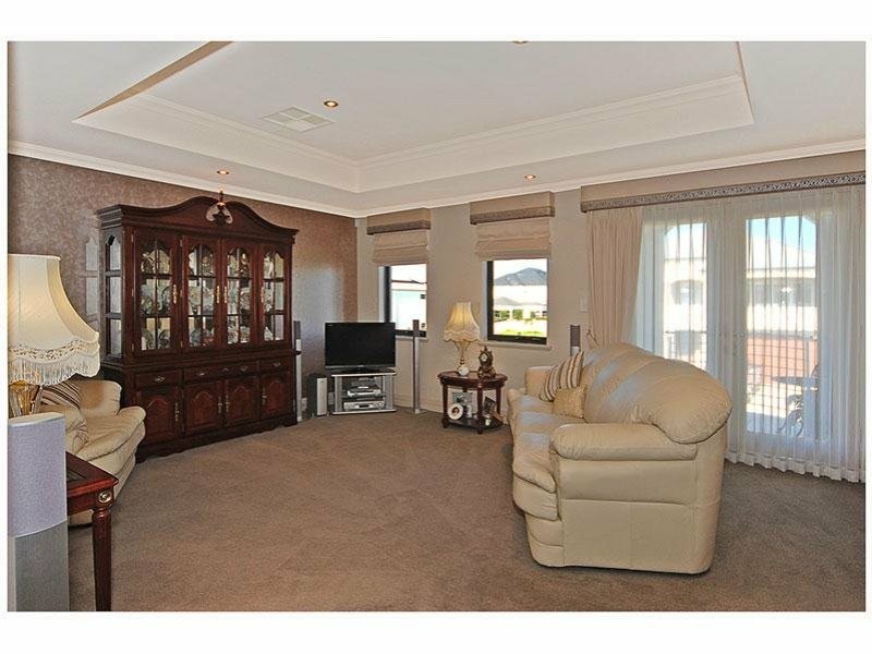 10 Matera Way, Stirling WA 6021