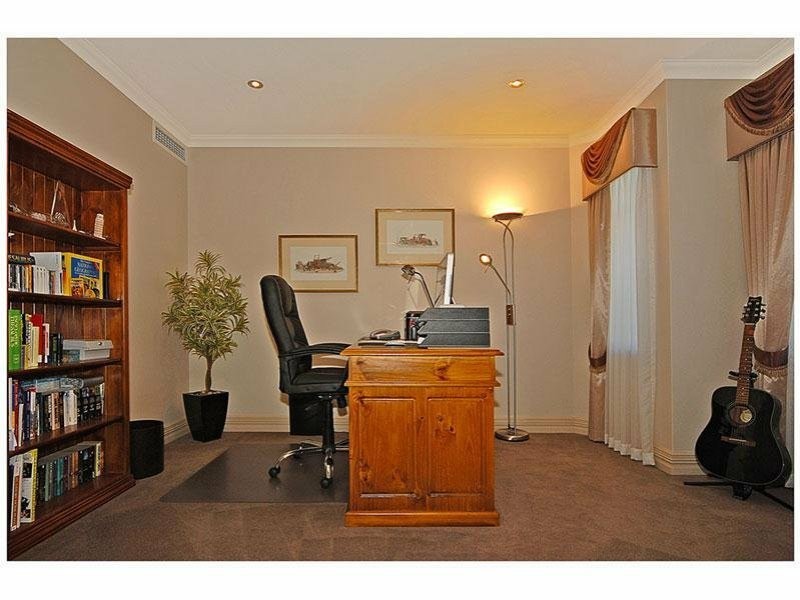 10 Matera Way, Stirling WA 6021