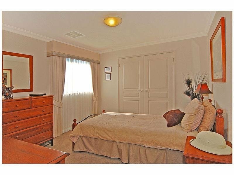 10 Matera Way, Stirling WA 6021