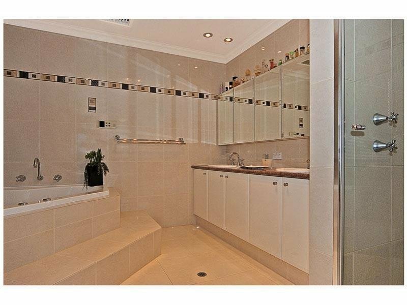 10 Matera Way, Stirling WA 6021