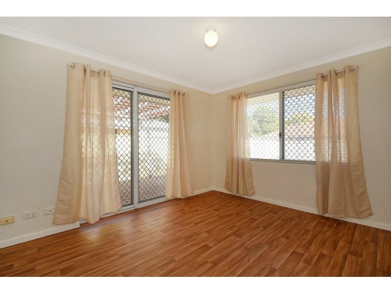 27 Hooley Rd, Midvale WA 6056