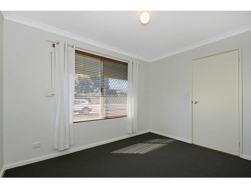 27 Hooley Rd, Midvale WA 6056