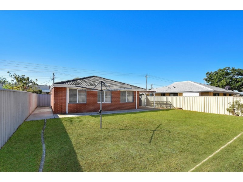 27 Hooley Rd, Midvale WA 6056