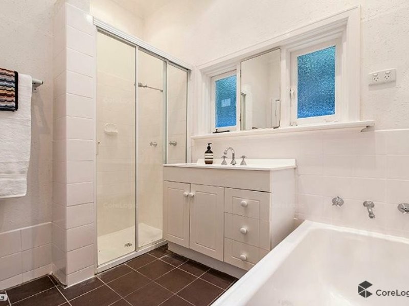 243 Huntriss Rd, Doubleview WA 6018