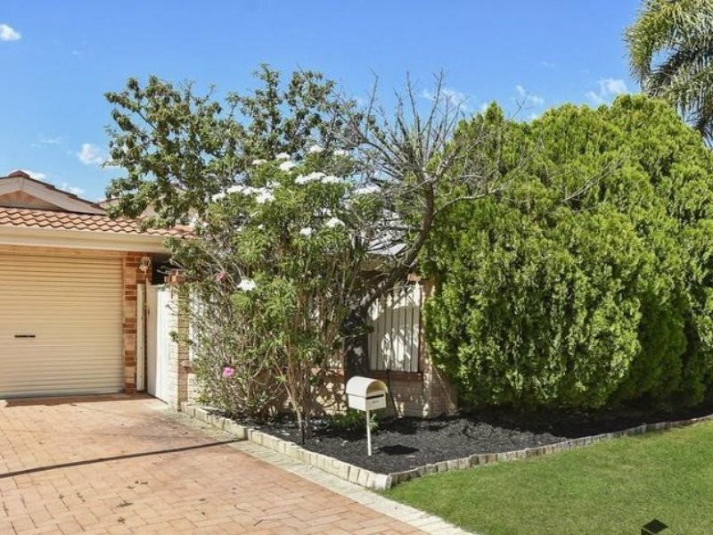 2/2 Crocker Rd, Innaloo WA 6018