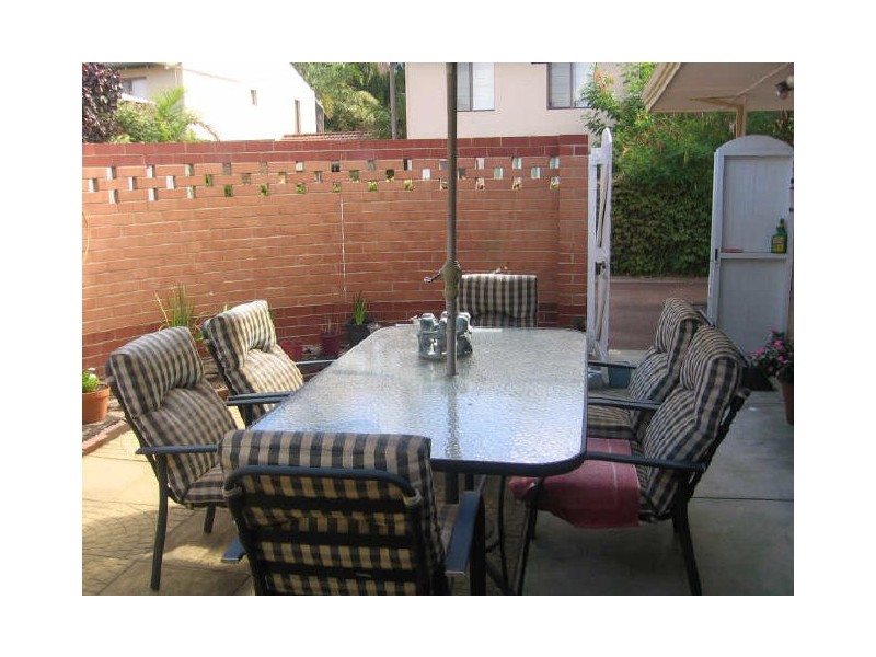 6/35 Hazel Street, Como WA 6152