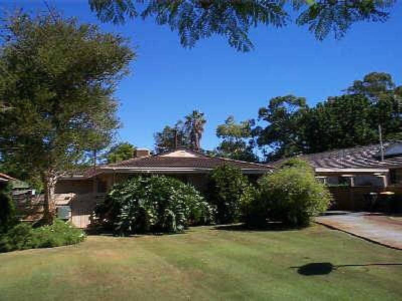 6 Farrin Street, Attadale WA 6156