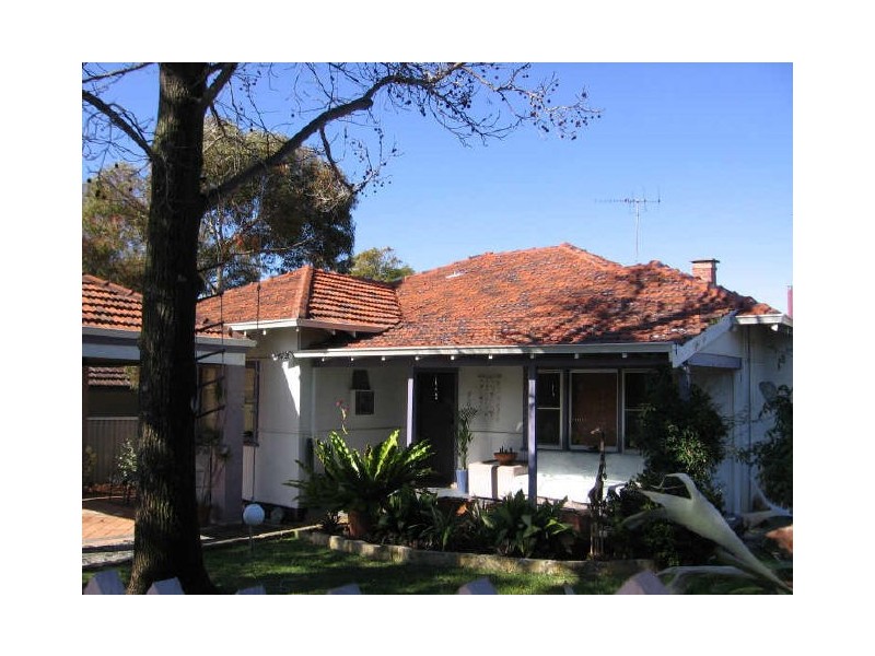 76 Kitchener Road, Melville WA 6156