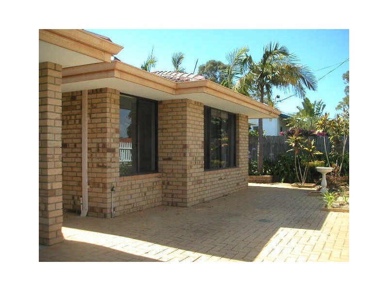 1B Bristol Avenue, Bicton WA 6157