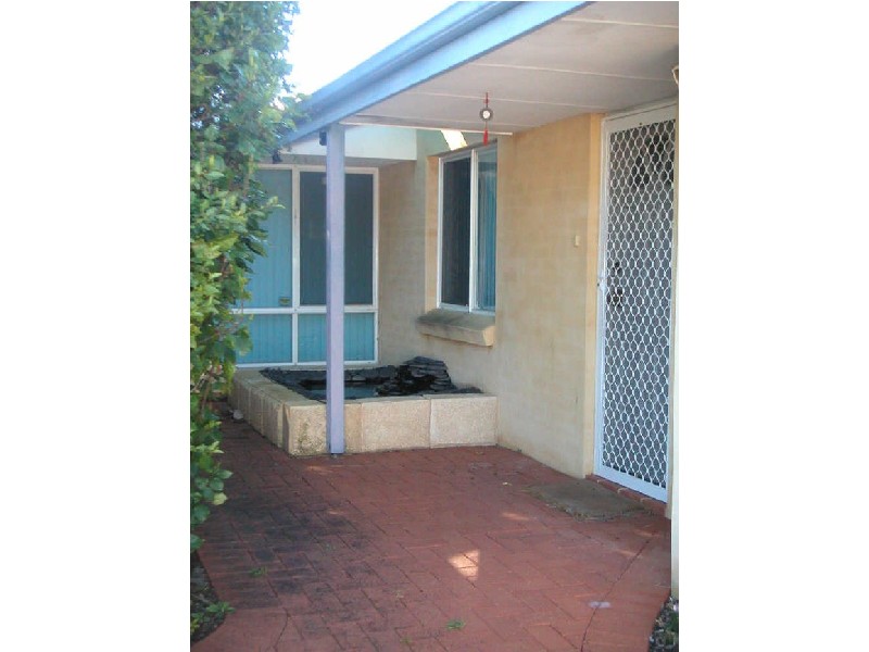 32B Davy Street, Alfred Cove WA 6154