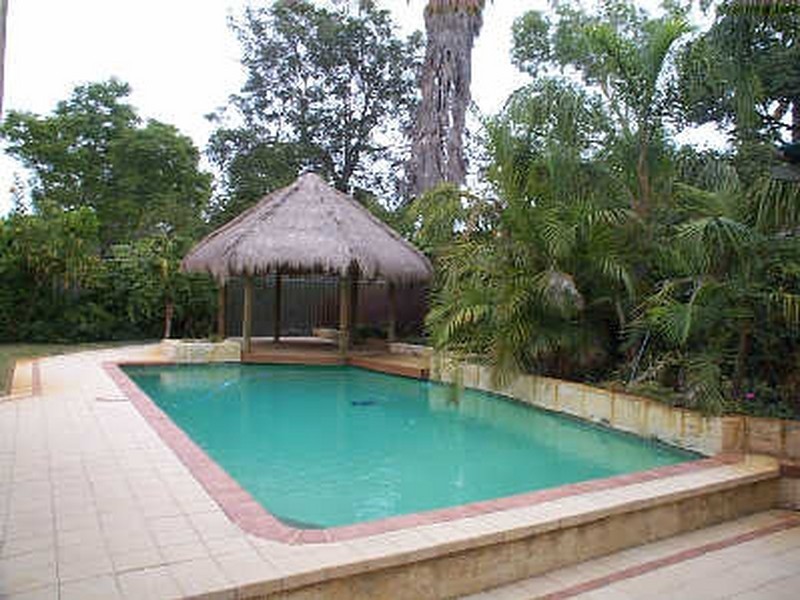 6 Farrin Street, Attadale WA 6156