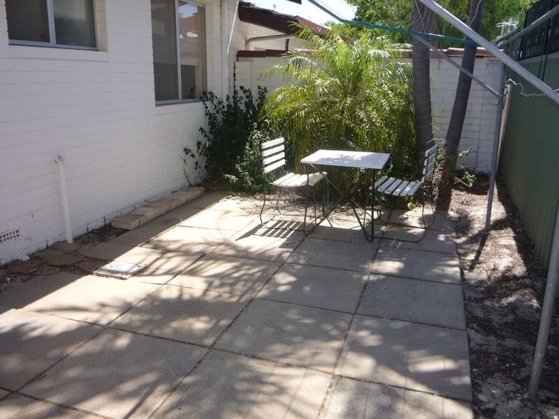 2/69 Waddell Road, Bicton WA 6157
