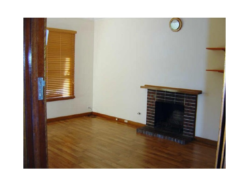 6 Ellement Parade, Coogee WA 6166