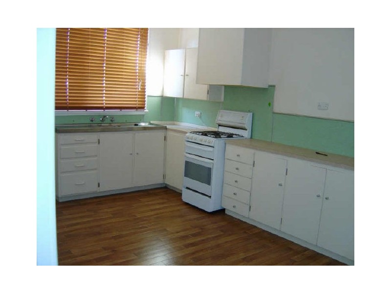 6 Ellement Parade, Coogee WA 6166