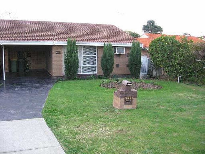 175A Kitchener Road, Alfred Cove WA 6154