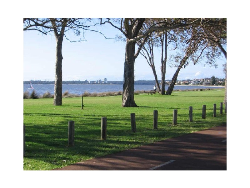 4/84 Matheson Road, Applecross WA 6153