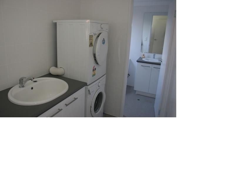 31 McCoy Street, Melville WA 6156