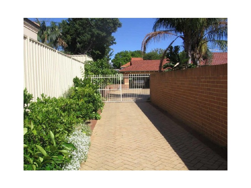 59 Birdwood Circus, Bicton WA 6157