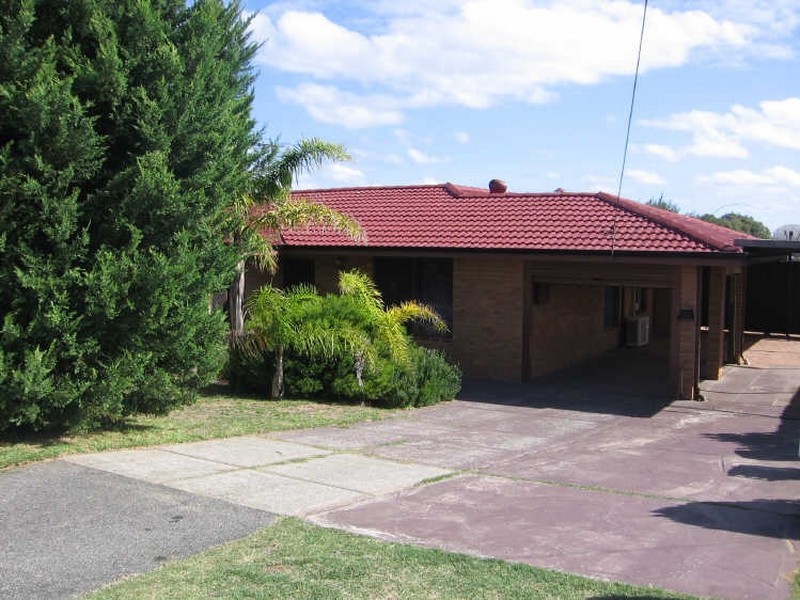 15 McCombe Street, Samson WA 6163