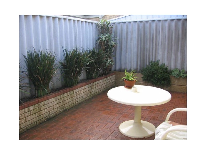 12A Fifth Street, Bicton WA 6157