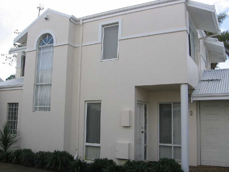 2/9 MacLeod Road, Applecross WA 6153