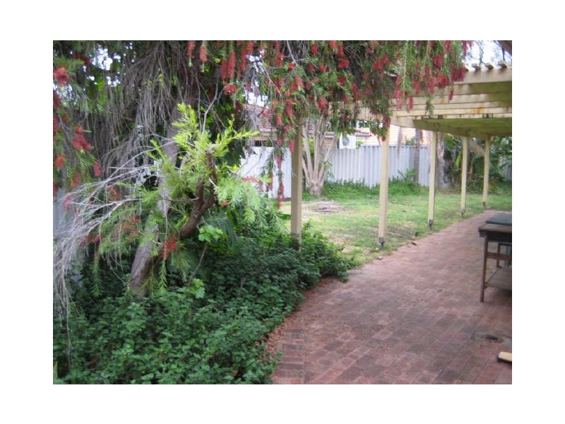 17 Bruning Road, Manning WA 6152