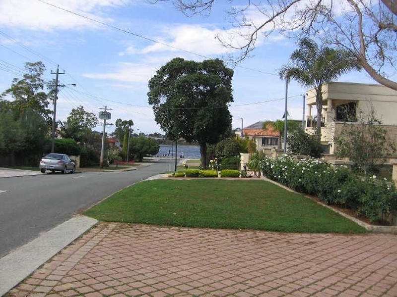 11A Batemen Road, Mount Pleasant WA 6153