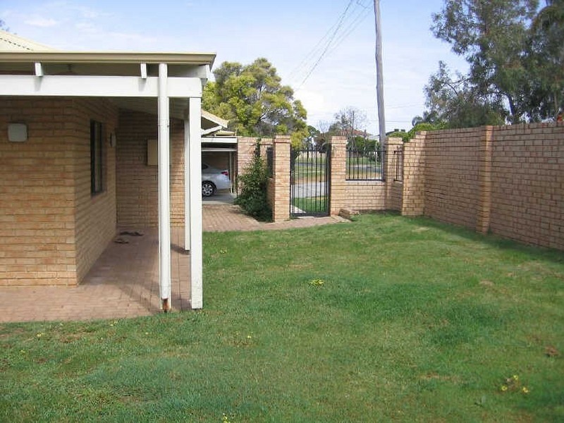 11A Batemen Road, Mount Pleasant WA 6153