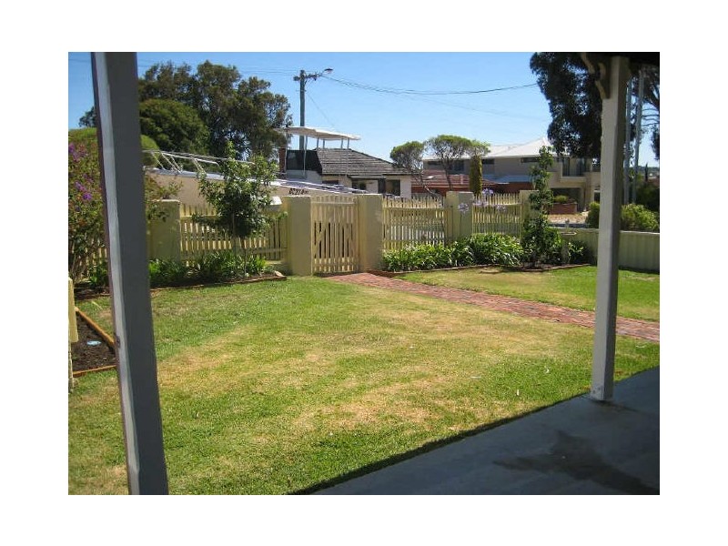 10 Tamar Street, Palmyra WA 6157