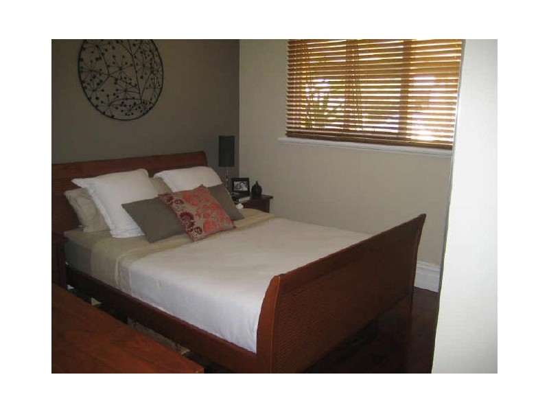 10 Tamar Street, Palmyra WA 6157