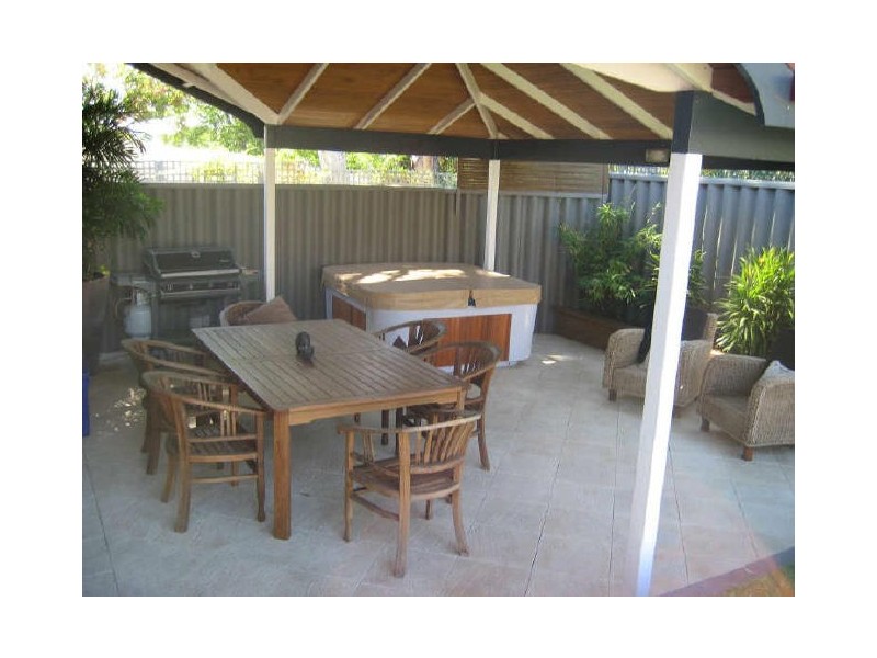 10 Tamar Street, Palmyra WA 6157