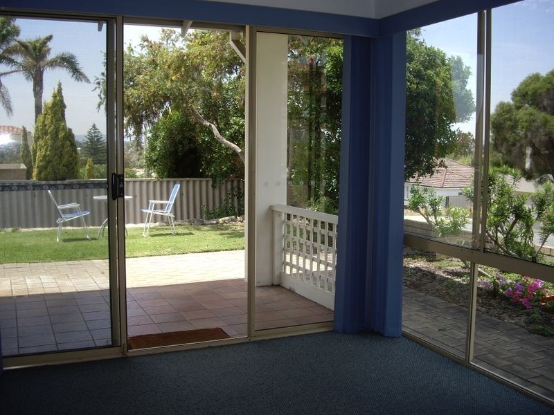 28A Money Road, Melville WA 6156