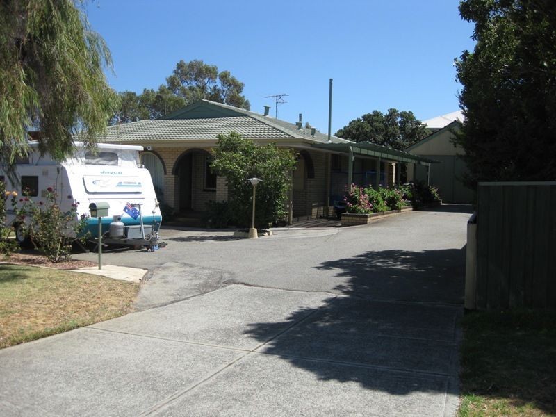 17 Kanimbla Street, Bicton WA 6157