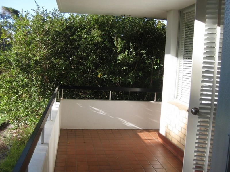 UNIT 2, 70 MATHESON ROAD, Applecross WA 6153