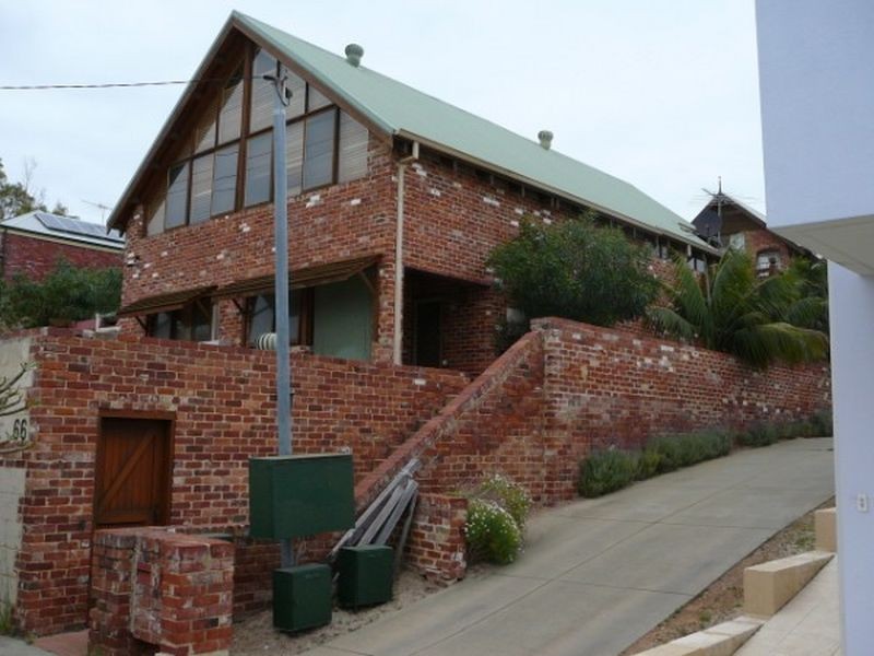 66 Thompson Road, North Fremantle WA 6159