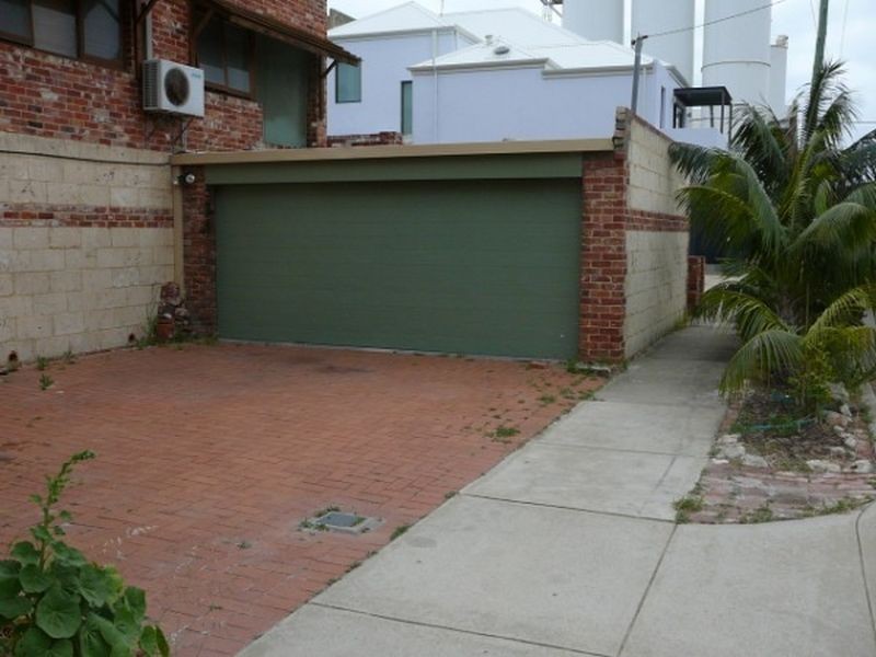 66 Thompson Road, North Fremantle WA 6159